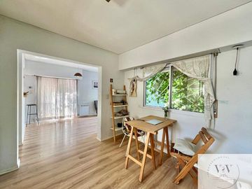 Casa en venta de 1 dormitorio c/ cochera en Villa Hipódromo