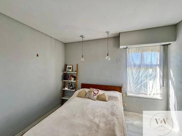 Casa en venta de 1 dormitorio c/ cochera en Villa Hipódromo