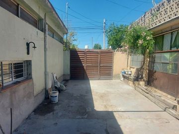 Casa esquina en Venta Barrio Trapiche Godoy Cruz
