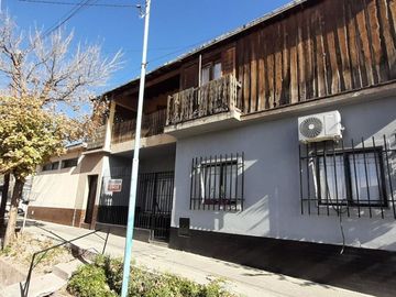 Casa esquina en Venta Barrio Trapiche Godoy Cruz