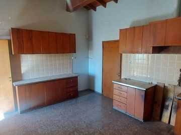Casa esquina en Venta Barrio Trapiche Godoy Cruz
