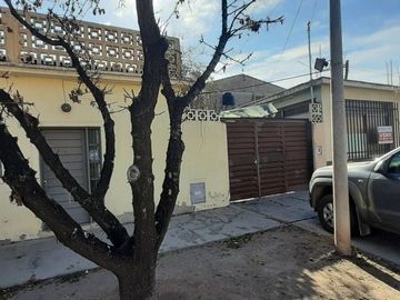 Casa esquina en Venta Barrio Trapiche Godoy Cruz