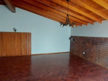 Casa esquina en Venta Barrio Trapiche Godoy Cruz