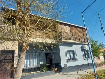 Casa esquina en Venta Barrio Trapiche Godoy Cruz