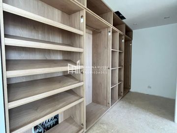 Casa en venta de 4 dormitorios al Rio en Nordelta El Yacht