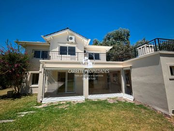 Casa en venta de 4 ambientes y Escritorio. Sausalito. Oportunidad.