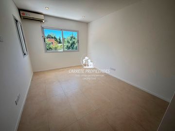 Casa en venta de 4 ambientes y Escritorio. Sausalito. Oportunidad.