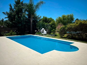 Casa en venta de 4 ambientes y Escritorio. Sausalito. Oportunidad.