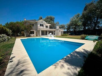 Casa en venta de 4 ambientes y Escritorio. Sausalito. Oportunidad.