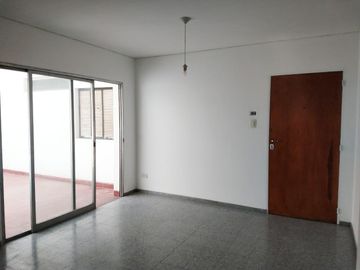 Vendo departamento de  2 habitaciones  en pleno centro de San Rafael, Mendoza
