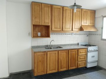 Vendo departamento de  2 habitaciones  en pleno centro de San Rafael, Mendoza