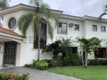 Venta Casa en Urbanización Palma Mallorca