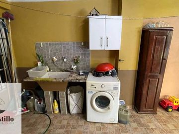 Casa en venta de 3 dormitorios c/ cochera en Morón