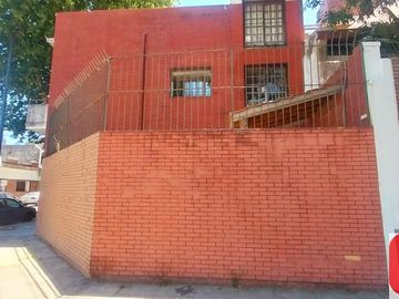 Casa en venta de 5 dormitorios en Parque Patricios