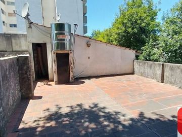 Casa en venta de 5 dormitorios en Parque Patricios