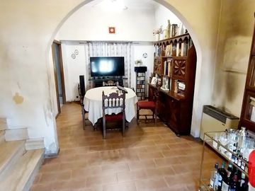 Casa en venta de 5 dormitorios en Parque Patricios