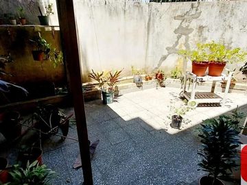Casa en venta de 5 dormitorios en Parque Patricios