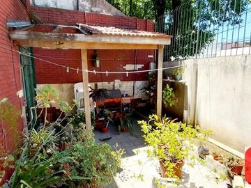 Casa en venta de 5 dormitorios en Parque Patricios