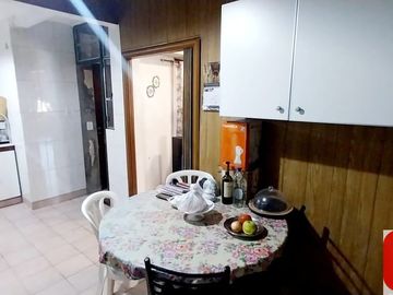 Casa en venta de 5 dormitorios en Parque Patricios