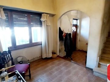 Casa en venta de 5 dormitorios en Parque Patricios