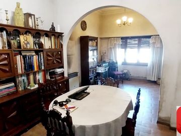 Casa en venta de 5 dormitorios en Parque Patricios