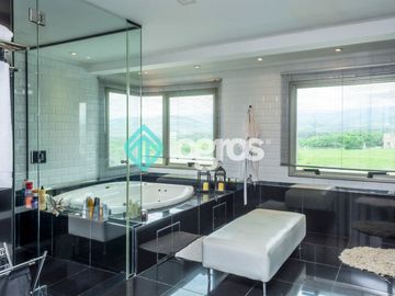 Casa en venta en Club de campo El Tipal, Salta