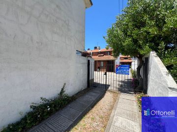 Dúplex en venta de 2 dormitorios c/ cochera en Mar del Tuyú
