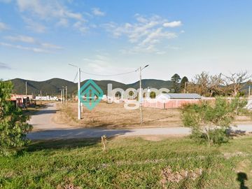 Terreno / Lote en venta de 394 m2 en urbanización La Secundina, Cerrillos, Salta