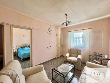 Casa en venta de 2 dormitorios c/ cochera en San Cayetano