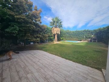 Casa en venta de 4 dormitorios c/ cochera en Luzuriaga