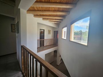 Casa en venta de 4 dormitorios c/ cochera en Luzuriaga