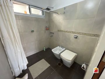 Solares de San Alfonso. Casa en venta de 2 dormitorios c/ cochera. Villa Allende