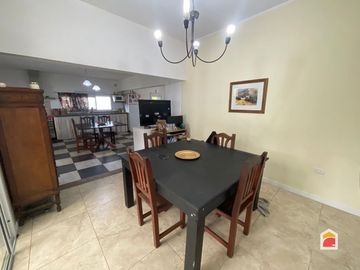 Solares de San Alfonso. Casa en venta de 2 dormitorios c/ cochera. Villa Allende