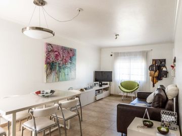 Departamento en venta de 2 dormitorios c/ cochera en La Falda