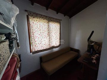 Casa en venta de 5 ambientes c/ cochera en La Barra Village