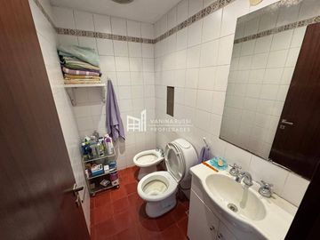 Casa en venta de 5 ambientes c/ cochera en La Barra Village