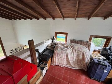 Casa en venta de 5 ambientes c/ cochera en La Barra Village