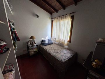 Casa en venta de 5 ambientes c/ cochera en La Barra Village