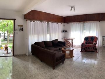 VENTA casa Colina de Peralta Ramos Mar del Plata