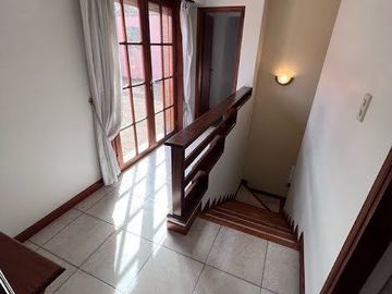 Casa en venta de 3 dormitorios c/ cochera en Universitario