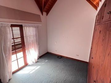Casa en venta de 3 dormitorios c/ cochera en Universitario