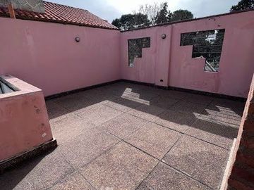 Casa en venta de 3 dormitorios c/ cochera en Universitario