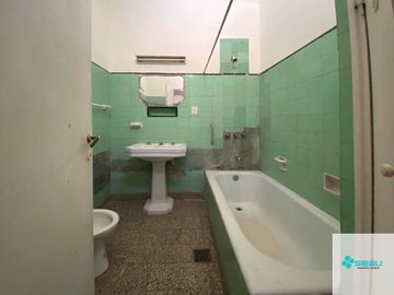 Casa en venta de 2 dormitorios c/ cochera en Naposta