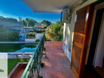 Casa 5 ambientes venta Moreno