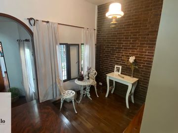 Casa 5 ambientes venta Moreno