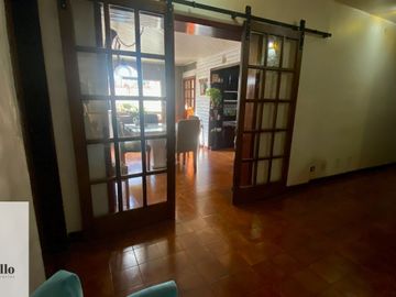 Casa 5 ambientes venta Moreno