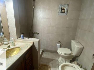 Casa 5 ambientes venta Moreno