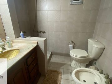 Casa 5 ambientes venta Moreno