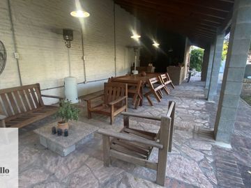 Casa 5 ambientes venta Moreno