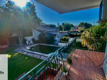 Casa 5 ambientes venta Moreno